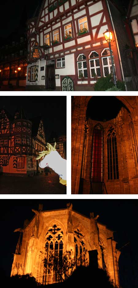 alemania_vol2_3 El puebluco de Bacharach, de noche.