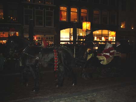 gouda_navidad_holandesa_4 Sinterklaus en persona en Gouda.